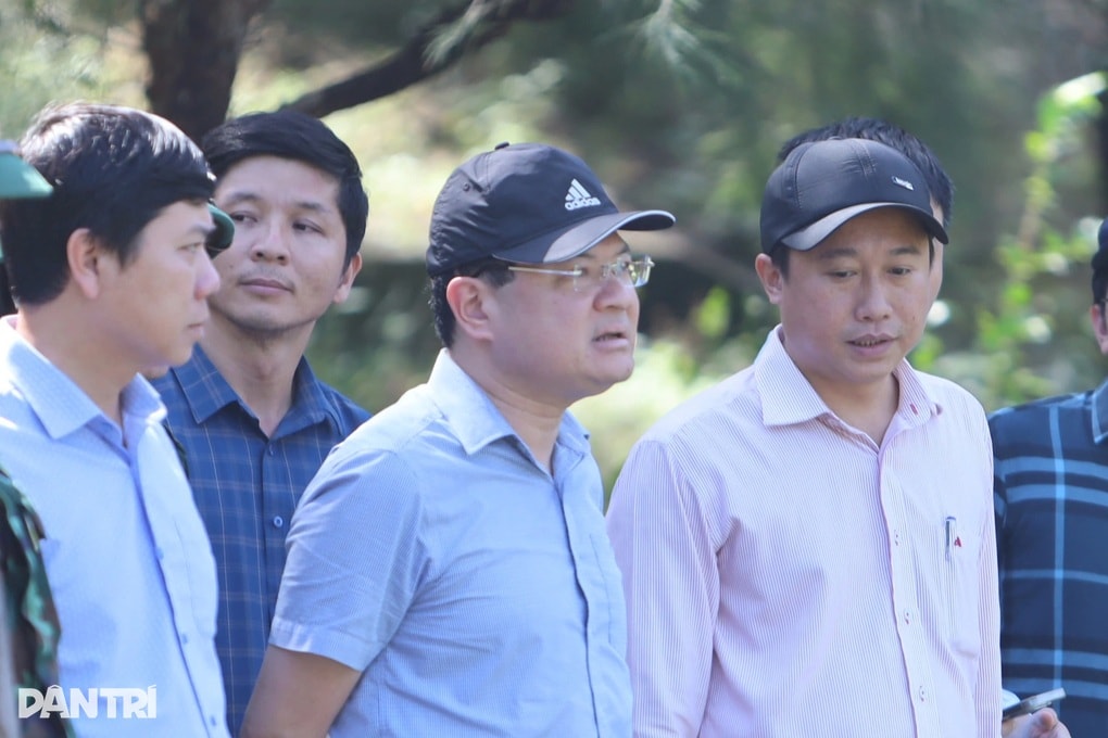 Phê bình đơn vị quản lý để tháp Chăm nghìn năm tuổi bị ngập lụt - 2 Phê bình đơn vị quản lý để tháp Chăm nghìn năm tuổi bị ngập lụt - 2