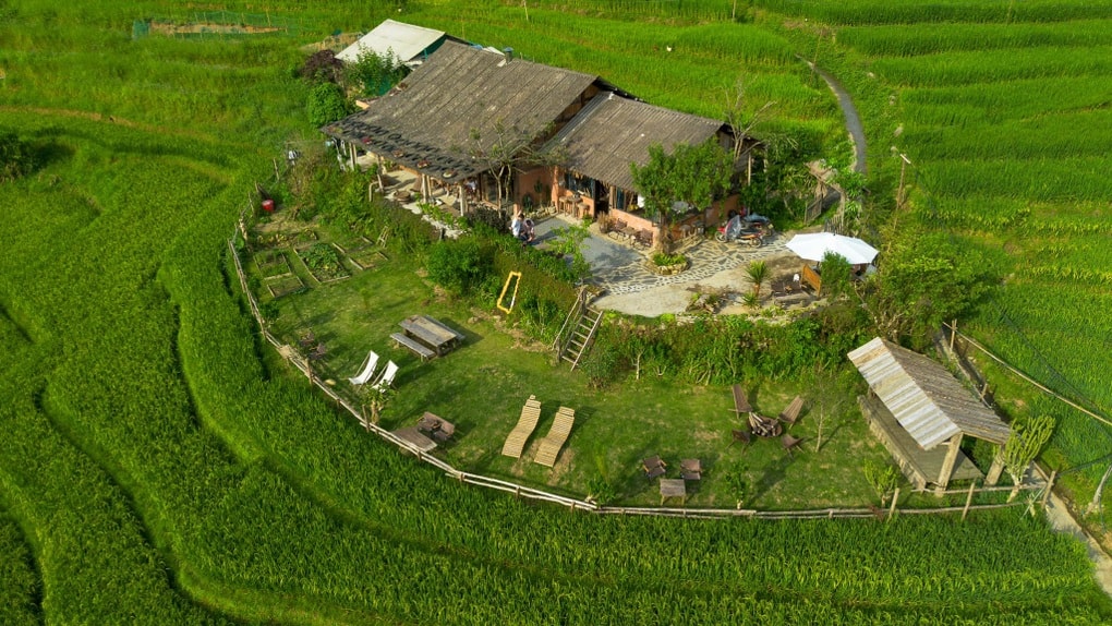 Cặp đôi 9X nuôi giấc mơ phát triển du lịch nông thôn bền vững ở Lào Cai - 1