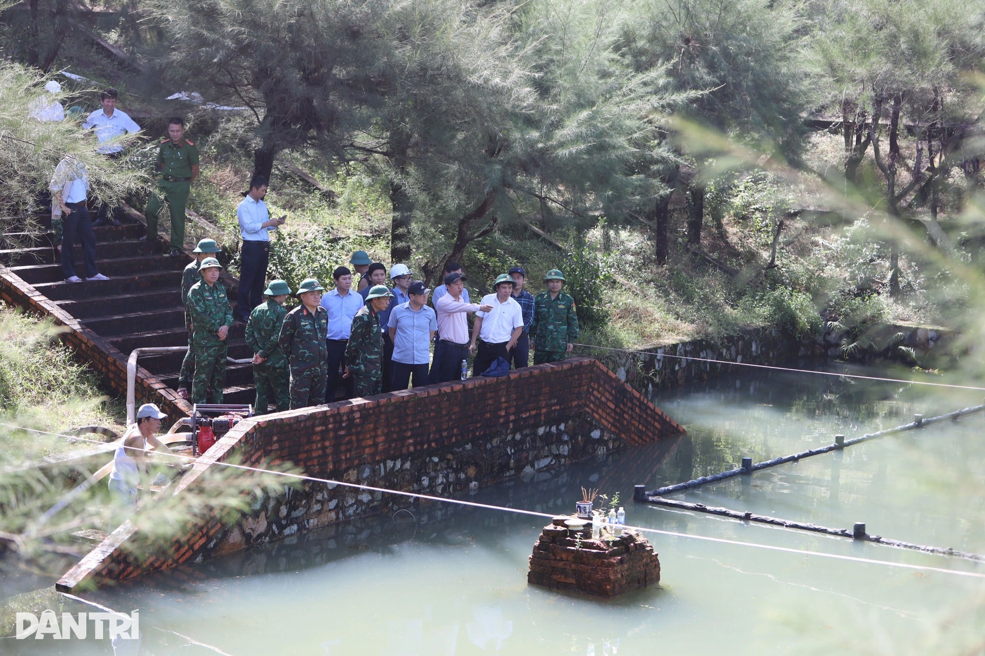 Tháp Chăm cổ nghìn năm tuổi nằm dưới mực nước biển bị ngập lụt kéo dài - 7