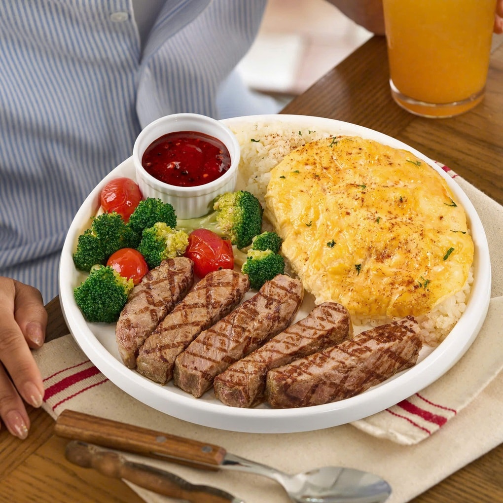 Top 5 quán đồ Âu ngon, thu hút thực khách khu vực Hoàn Kiếm - 4 Top 5 quán đồ Âu ngon, thu hút thực khách khu vực Hoàn Kiếm - 4