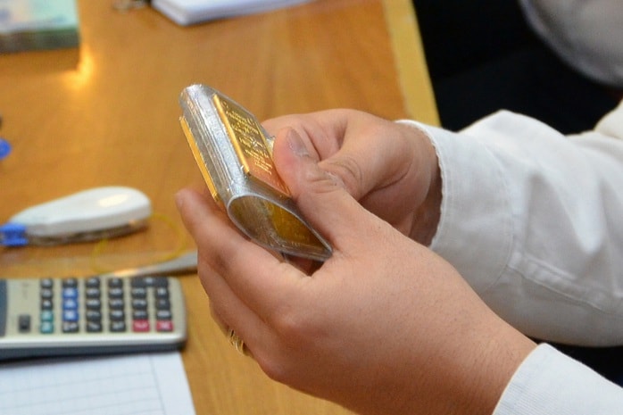 Giá vàng hôm nay 7-11: Đảo chiều giảm mạnh - Ảnh 1.