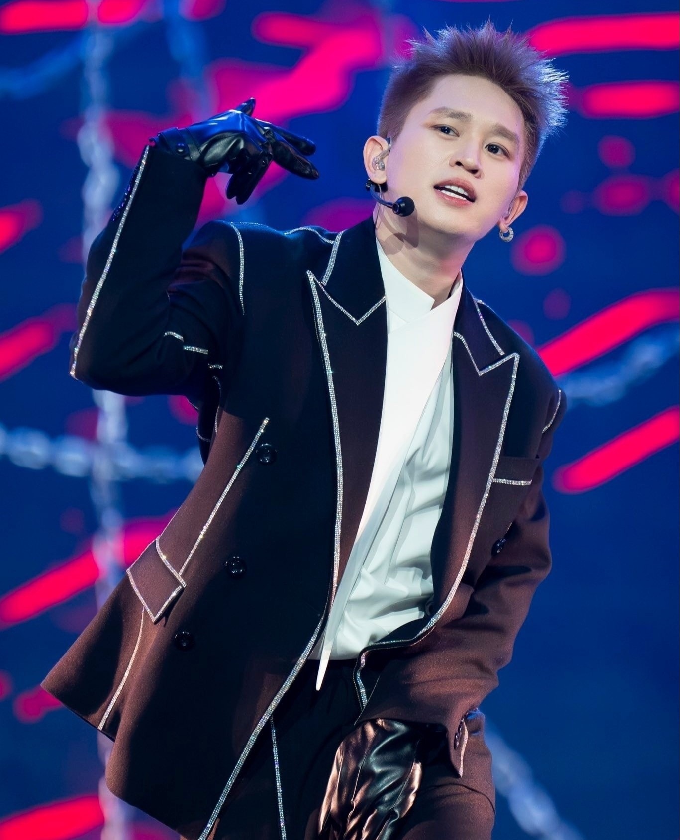 B Ray ảnh 1 B Ray anh 1