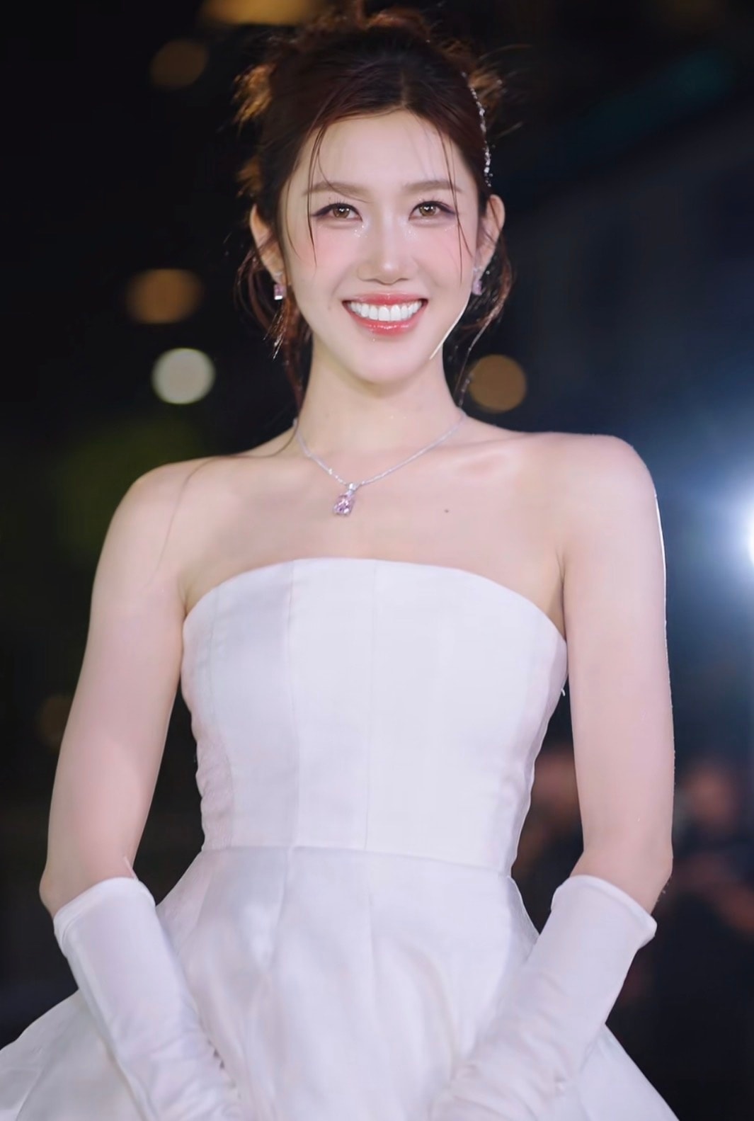 Thúy Ngân ảnh 1 Thuy Ngan anh 1