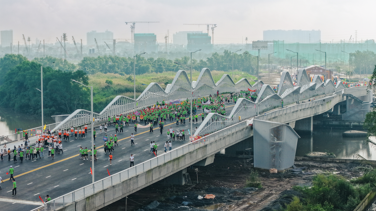 Sự kiện có ý nghĩa quan trọng trong việc hoàn thiện hạ tầng khu Đông, góp phần giải quyết bài toán giao thông cho người dân.