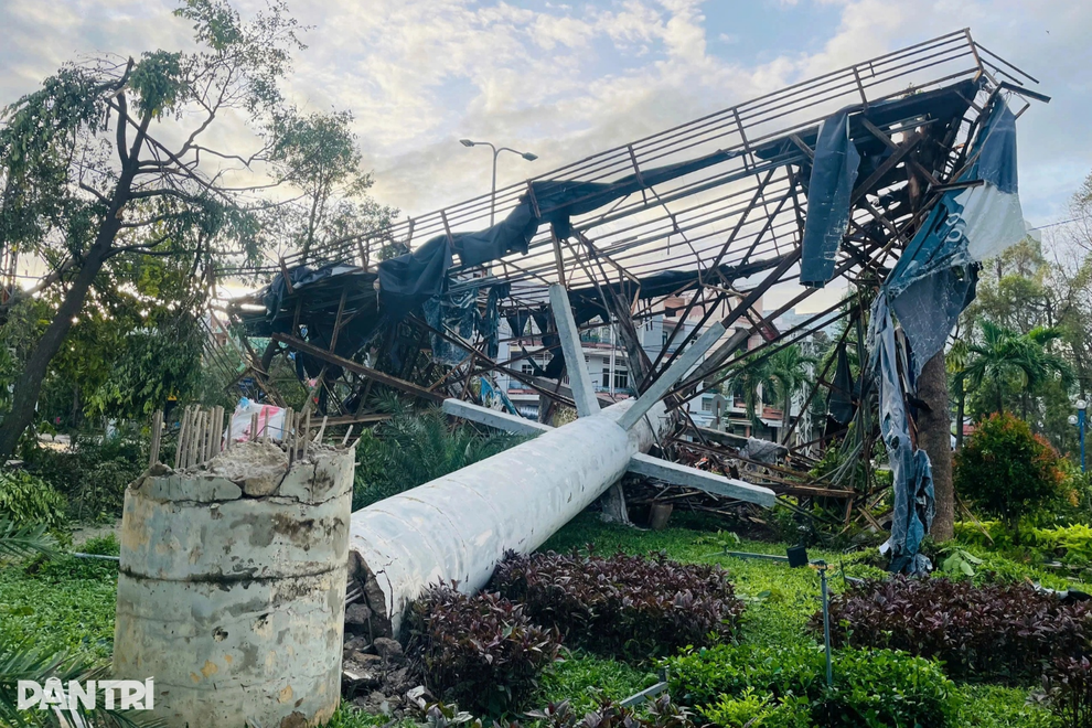 Chủ nhà hàng ở Quy Nhơn lạc giọng vì mất trắng 4 tỷ đồng sau bão Kalmaegi - 3 Chủ nhà hàng ở Quy Nhơn lạc giọng vì mất trắng 4 tỷ đồng sau bão Kalmaegi - 3