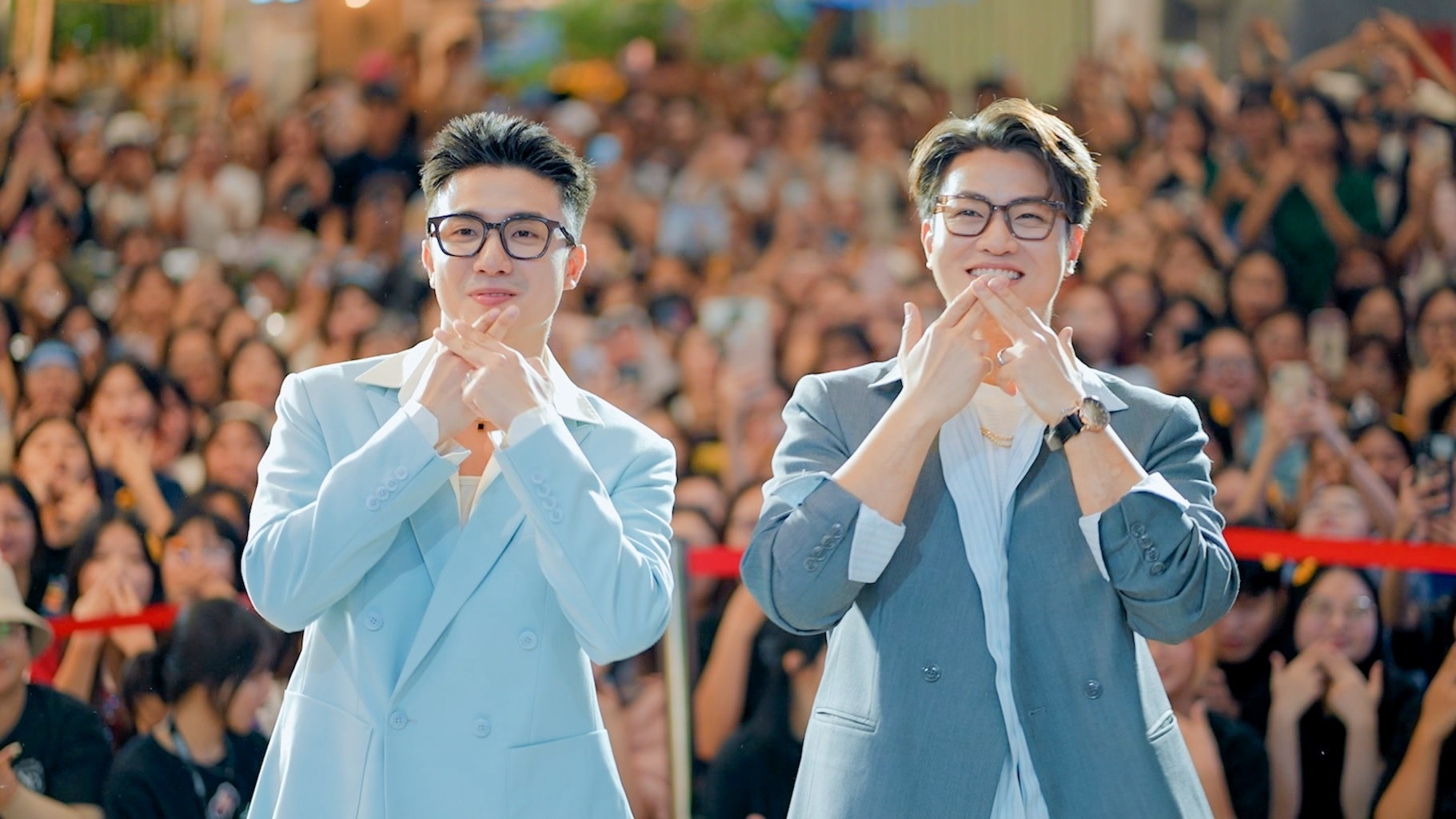 Hậu trường dự sự kiện của cặp Ninh Dương Story