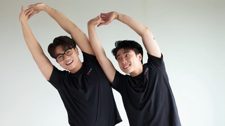 Ninh Dương Story tự tạo đồ đôi cho nhau