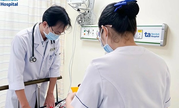 Nguyên nhân khiến hơn 80 người ngộ độc sau khi ăn bánh mì đã được xác định - Ảnh 1.