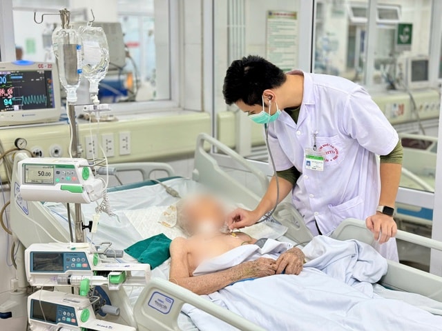 Gia tăng ca cúm biến chứng nặng, bác sĩ cảnh báo không nên tự điều trị tại nhà - Ảnh 3.