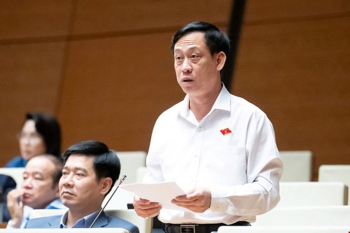 - Ảnh 1. Đại biểu Quốc hội đề nghị tăng lương cơ sở từ 1-1-2026 - Ảnh 1.