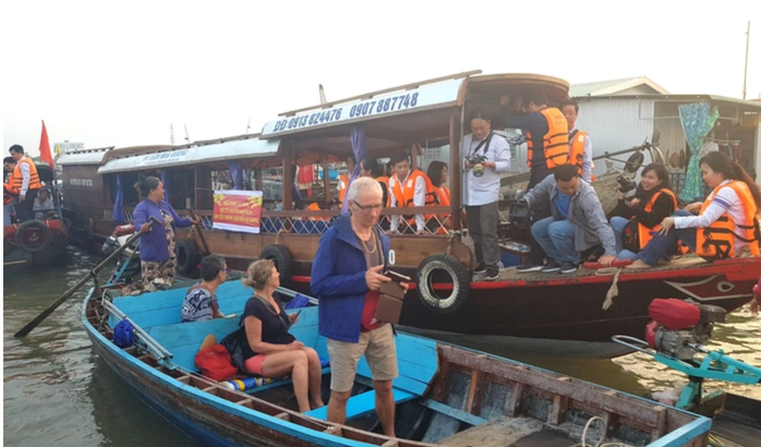 TP Cần Thơ lần đầu tổ chức drone show tại bến Ninh Kiều - Ảnh 3.