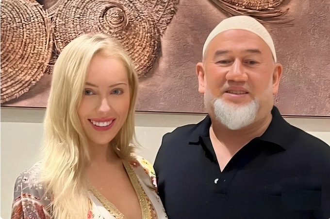 Brittany Porter và Quốc vương Muhammad V. Ảnh: its.brook.lynn / Instagram