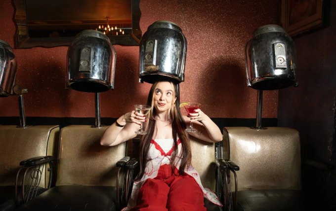 Bí mật làm đẹp sang chảnh với giá bình dân của dân New York/Thiên đường làm đẹp 50 USD ở New York/Bỏ spa sang chảnh, người New York rủ nhau làm đẹp trong ngõ