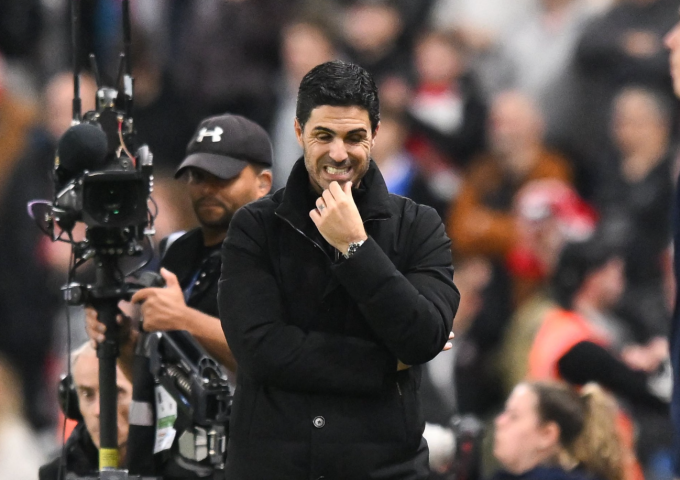 HLV Mikel Arteta phản ứng trong trận Arsenal hòa Sunderland 2-2 ở vòng 11 Ngoại hạng Anh trên sân The Light, Sunderland, Anh ngày 8/11. Ảnh: Shutterstock