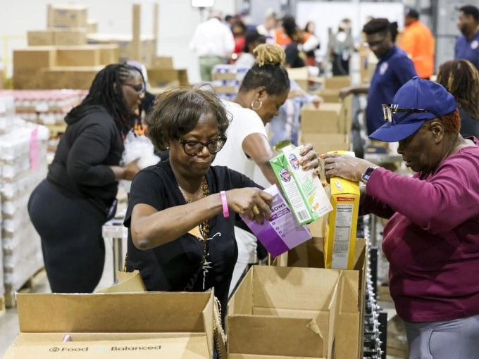 Ngân hàng thực phẩm Second Harvest tại Harahan, Louisiana ngày 22/10. Ảnh: NOLA