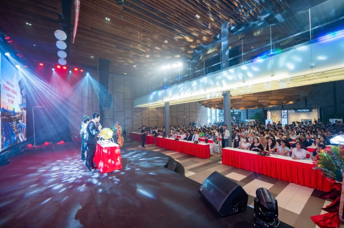 Do nhu cầu cao hơn nguồn cung, nên quy trình bốc thăm được tổ chức công khai theo hướng dẫn của Bộ Xây dựng. Ảnh: Phú Mỹ Hưng