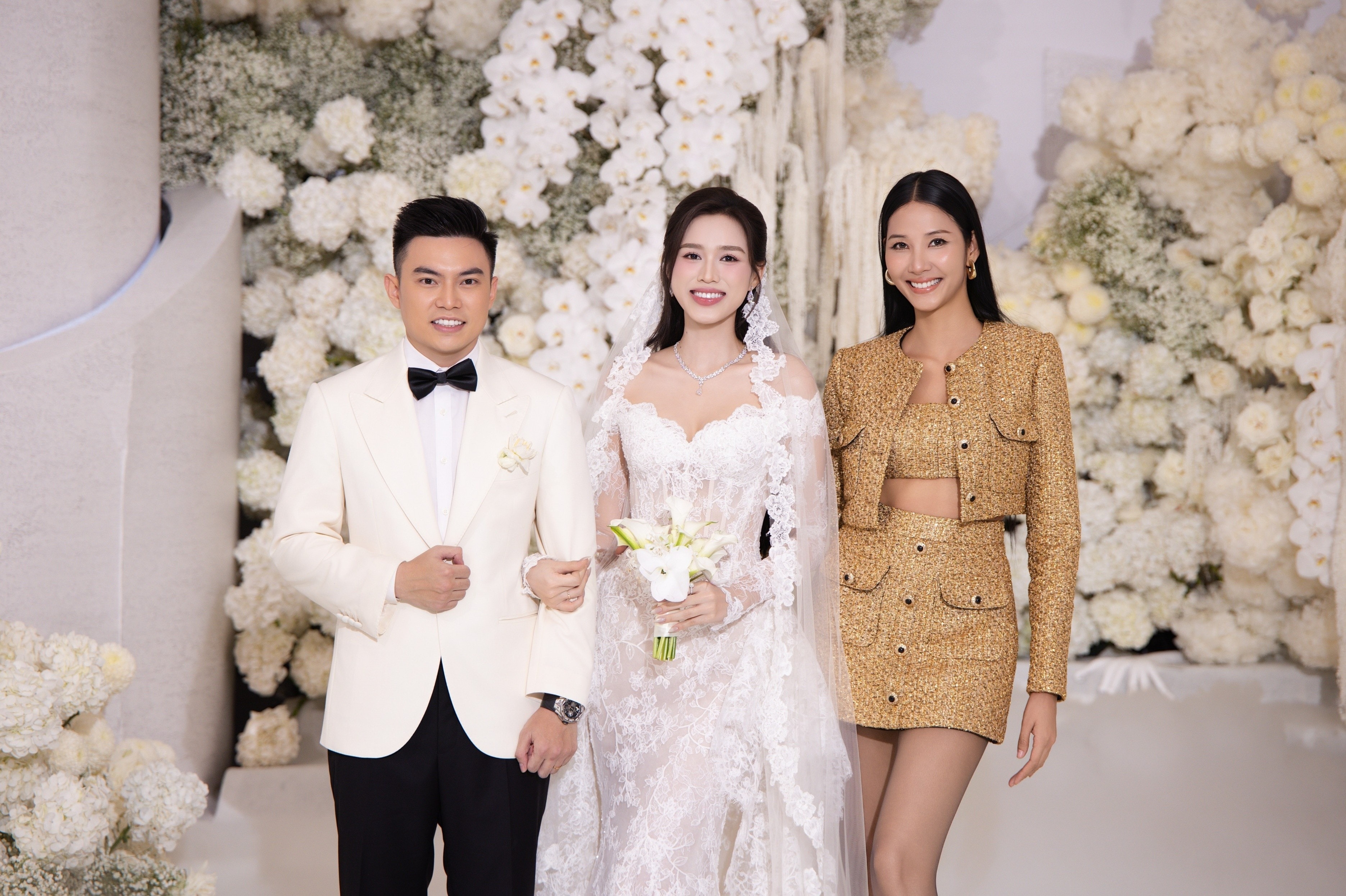 Do Thi Ha cuoi anh 3