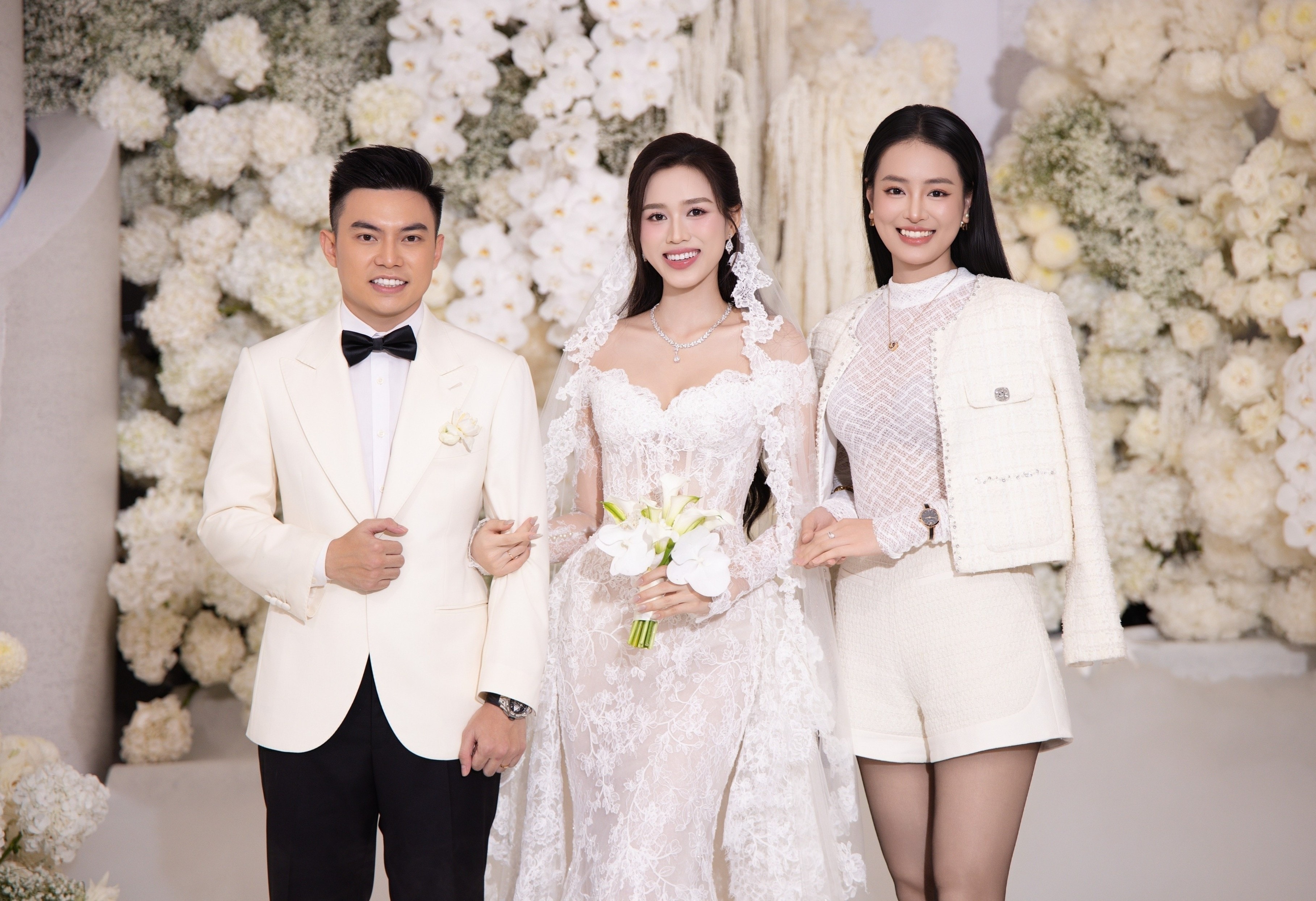 Do Thi Ha cuoi anh 4