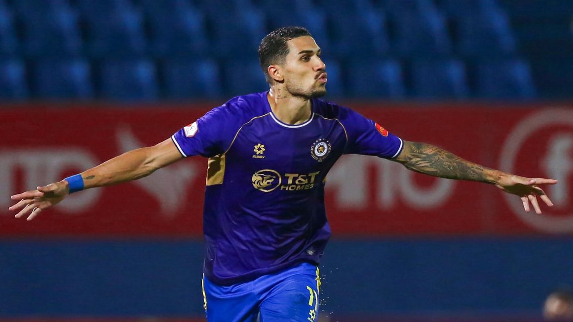 Đỗ Hoàng Hên gặp lại đội bóng cũ khi Hà Nội FC đấu với Nam Định.