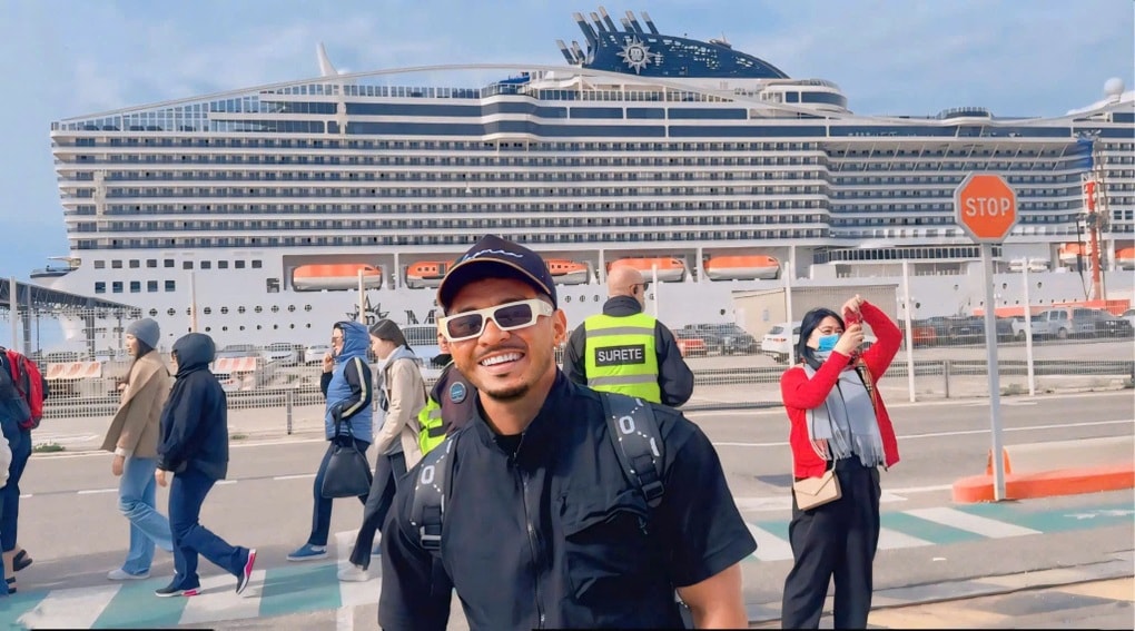 Chàng trai 9X Việt Nam đi 100 nước trong 2 năm, lập kỷ lục Guinness - 1