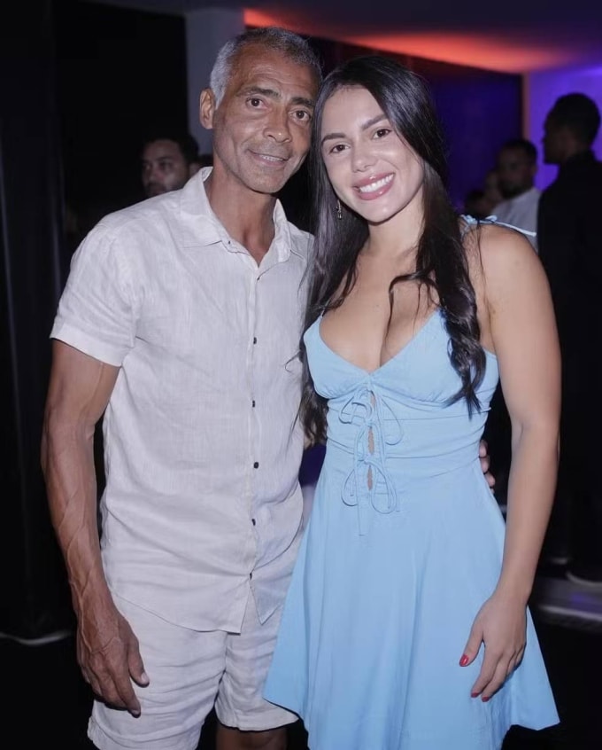 Romario và Alicya trong một bữa tiệc hồi tháng 1/2025. Ảnh: Instagram