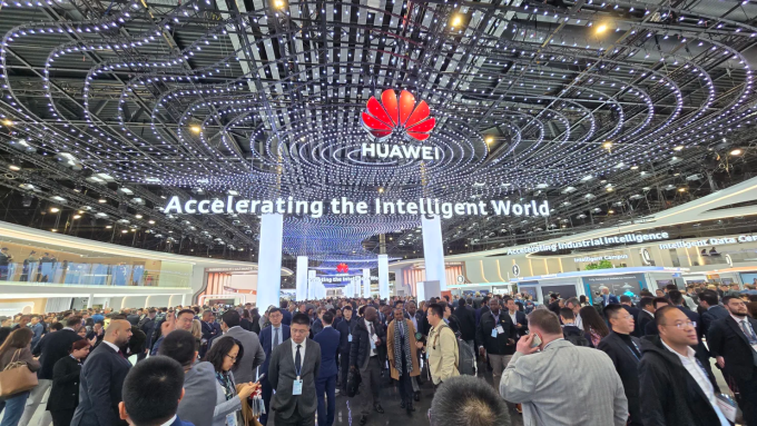 Gian hàng của Huawei tại sự kiện Mobile World Congress 2025 ở Barcelona, Tây Ban Nha. Ảnh: CNBC