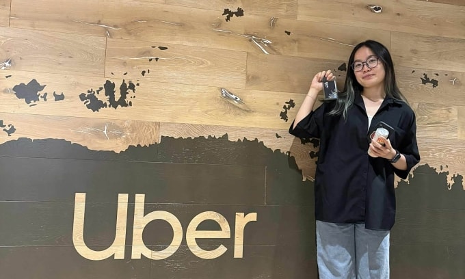 Linh trong kỳ thực tập tại trụ sở Uber, tháng 8/2025. Ảnh: Nhân vật cung cấp
