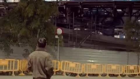 Messi bất ngờ trở lại Camp Nou