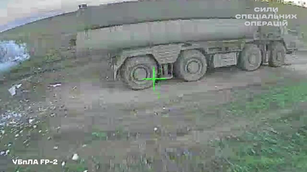 Ukraine đăng video tập kích bệ phóng S-400 tại Crimea