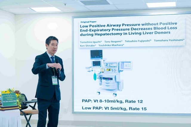 Vinmec trình diễn kỹ thuật ghép gan sống phức tạp tại Hội nghị Ghép tạng Việt Nam 2025 - Ảnh 3.