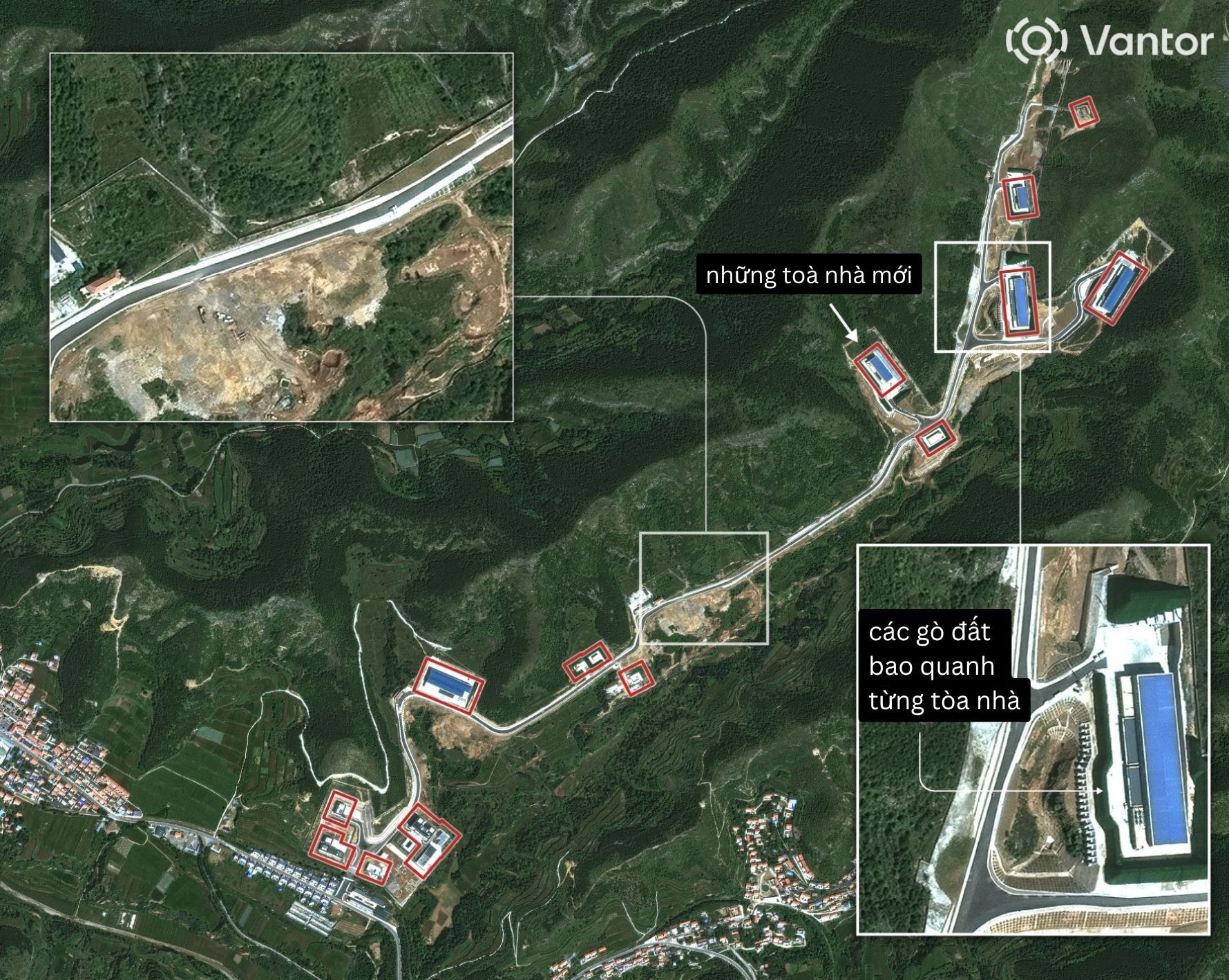 Ảnh vệ tinh 13/9/2025 cho thấy các tòa nhà mới được xây dựng tại vị trí cũ, mỗi tòa đều có các gò đất bao quanh — cấu trúc thường thấy tại những cơ sở công nghiệp quy mô lớn. (Nguồn: Vantor, CNN/Chú thích: Diễm Châu)