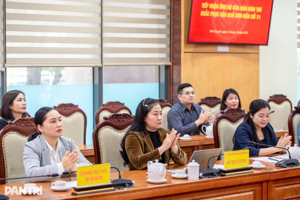 Báo Dân trí trao tặng hơn 280 triệu đồng tới 2 trường học tại Thái Nguyên - 5