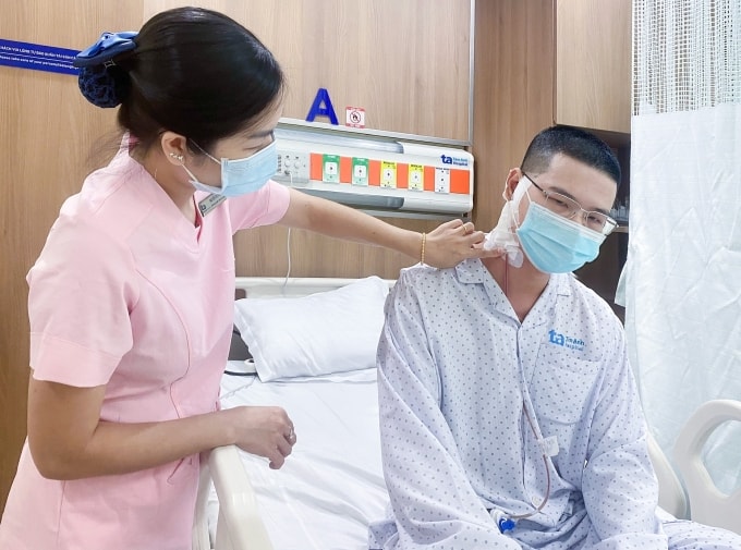 Anh Thành ổn định sức khỏe sau mổ. Ảnh: Bệnh viện Đa khoa Tâm Anh