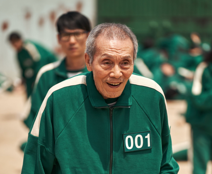 Ông O Yeong-soo trong bộ phim đình đám Squid Game, mang lại giải Quả cầu vàng cho nam diễn viên. Ảnh: Korea Herald