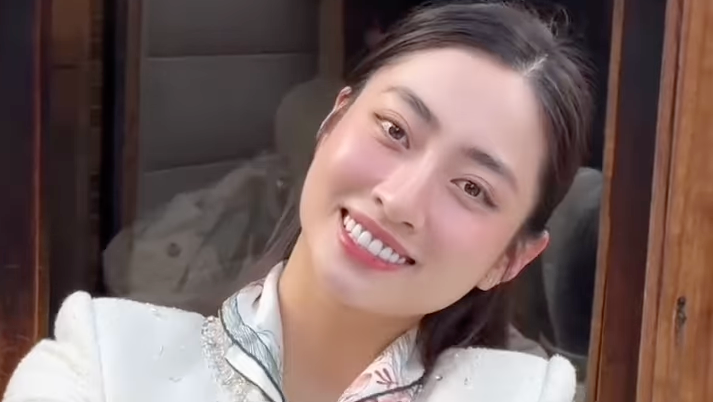 Lương Thùy Linh du lịch Nhật Bản