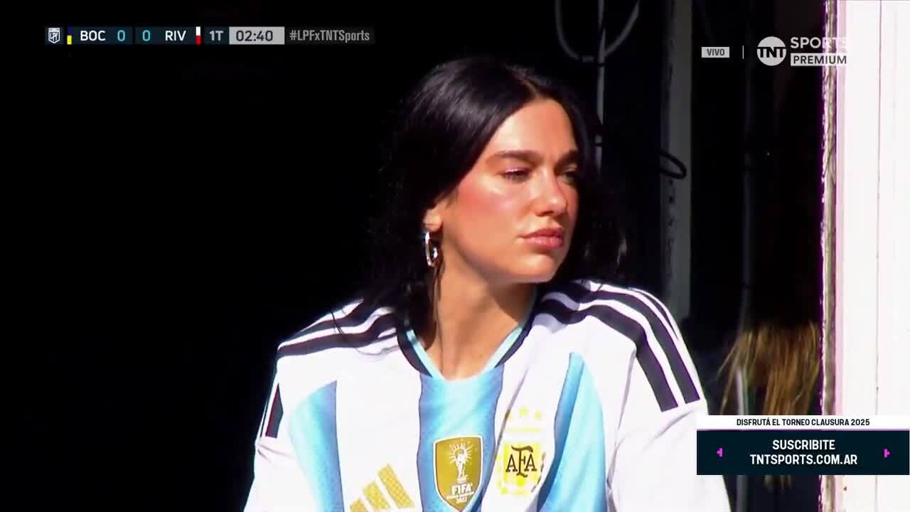 Dua Lipa chăm chú theo dõi Superclasico