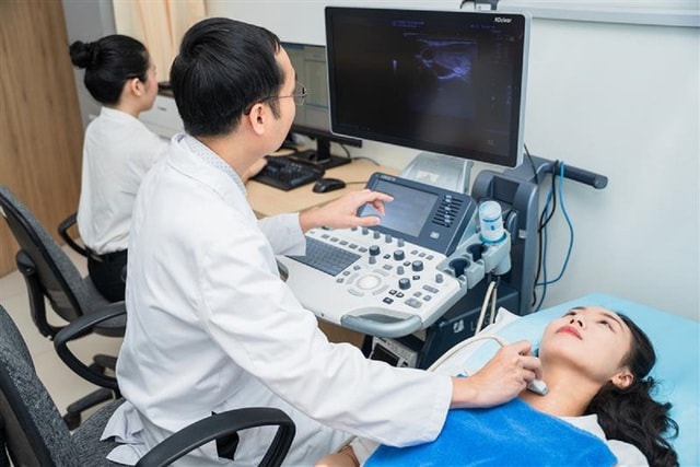 Khi bác sĩ là người “kiến trúc sư” của hành trình chữa lành ung thư - Ảnh 1.