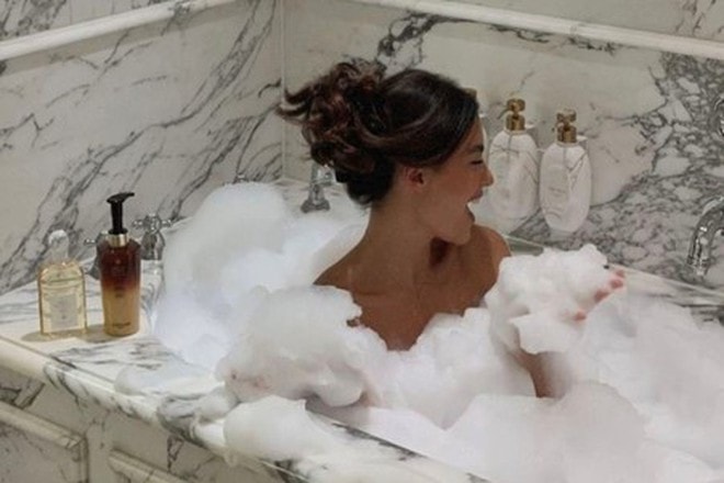 "Thủ phạm" khiến da nhanh khô từ thói quen nhiều người mắc phải - Ảnh 3.