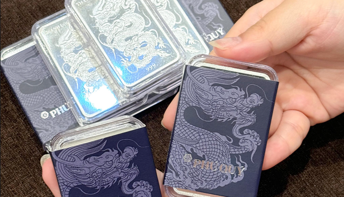 Giá bạc hôm nay 11 - 11 tăng mạnh , vượt 2 triệu đồng / lượng - Ảnh 2.