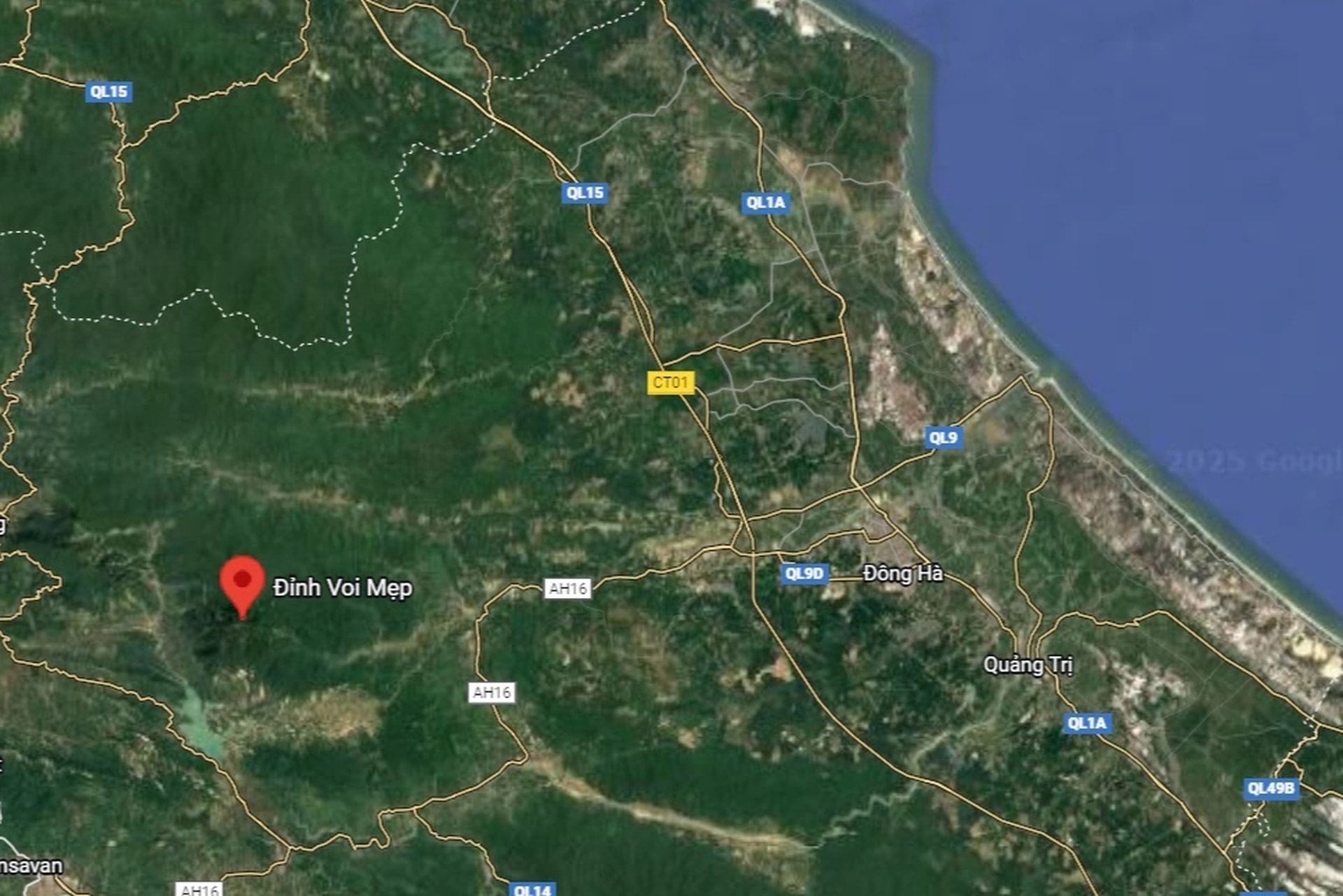 Săn mây trên “nóc nhà” Voi Mẹp cao hơn 1.700m so với mực nước biển - 12 Săn mây trên “nóc nhà” Voi Mẹp cao hơn 1.700m so với mực nước biển - 12