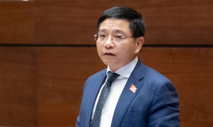 Bộ trưởng Tài chính Nguyễn Văn Thắng tại phiên họp chiều 12/11. Ảnh: Media Quốc hội