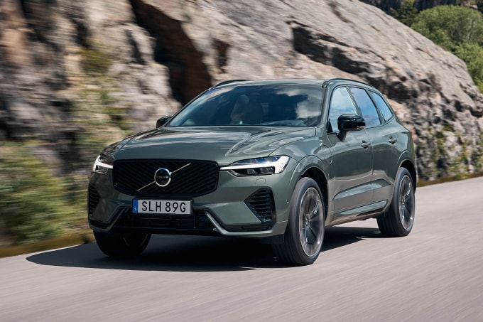 XC60 2025 tại thị trường Anh. Ảnh: Autocar UK