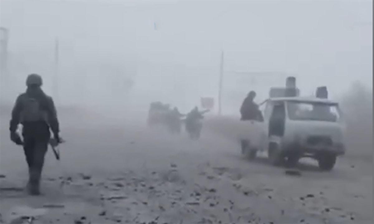 Lính Nga tiến ồ ạt vào Pokrovsk