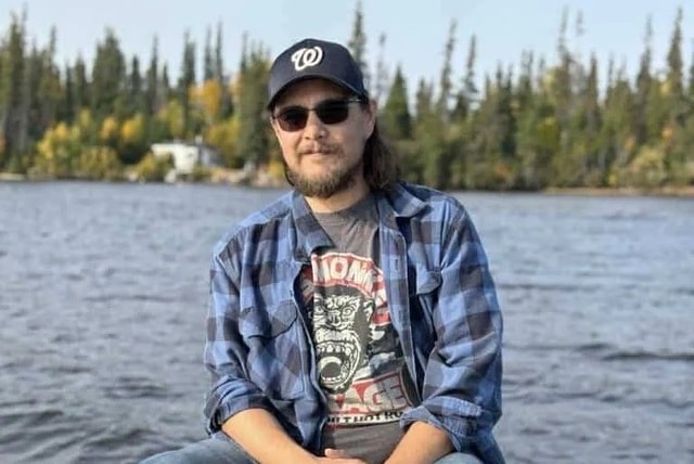 Người đàn ông ra đi mãi mãi sau khi cố gắng chụp ảnh gấu Bắc Cực - Ảnh 1. Người đàn ông ra đi mãi mãi sau khi cố gắng chụp ảnh gấu Bắc Cực - Ảnh 1.