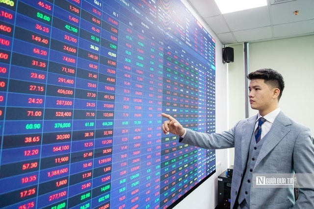 Quỹ ETF đầu tư vào Việt Nam vượt 60.200 tỷ đồng, nghiên cứu cho phép bán khống chứng khoán từ năm 2026- Ảnh 1. Quỹ ETF đầu tư vào Việt Nam vượt 60.200 tỷ đồng, nghiên cứu cho phép bán khống chứng khoán từ năm 2026- Ảnh 1.