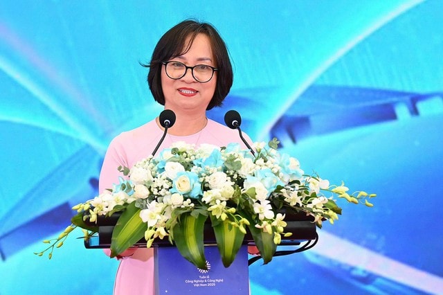 Khai mạc Tuần lễ Công nghiệp và Công nghệ Việt Nam 2025 tại Trung tâm Triển lãm Việt Nam - Ảnh 2. Khai mạc Tuần lễ Công nghiệp và Công nghệ Việt Nam 2025 tại Trung tâm Triển lãm Việt Nam - Ảnh 2.