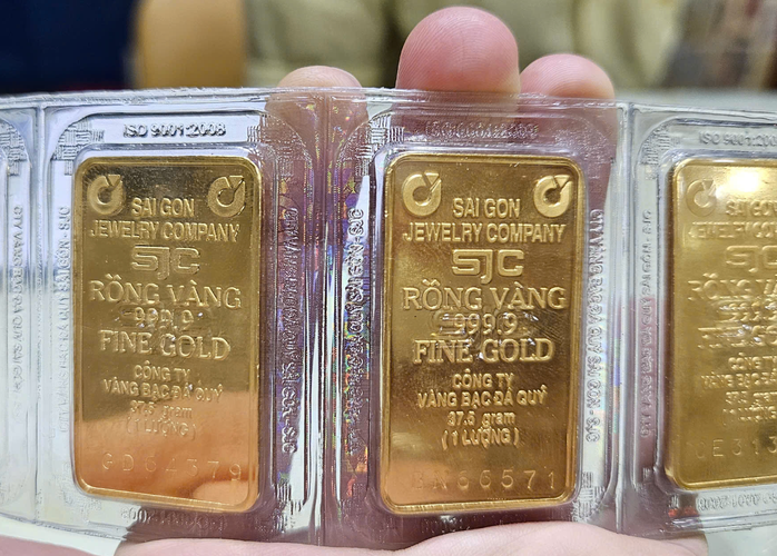 Giá vàng SJC và vàng nhẫn cao ngất ngưởng , ảnh hưởng từ giá thế giới - Ảnh 2. Giá vàng SJC và vàng nhẫn cao ngất ngưởng , ảnh hưởng từ giá thế giới - Ảnh 2.