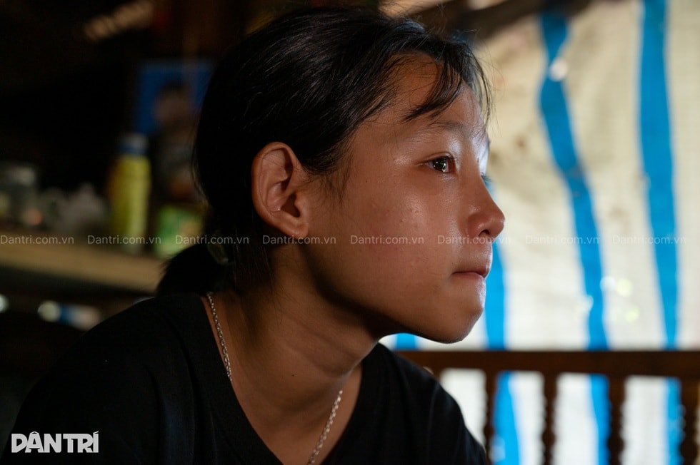 Bà nội gần 80 tuổi gồng gánh 3 cháu nhỏ mồ côi cha, mẹ bỏ đi - 10 Bà nội gần 80 tuổi gồng gánh 3 cháu nhỏ mồ côi cha, mẹ bỏ đi - 10