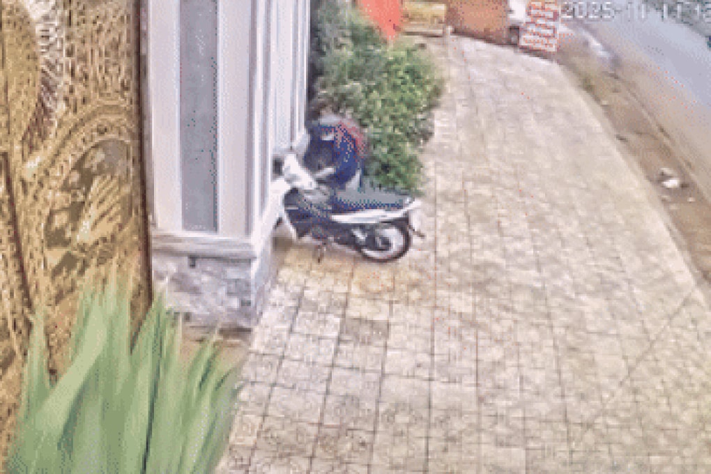 Vừa mua xe một ngày thì bị trộm mất, nam shipper khóc nấc ngay trên đường - 1