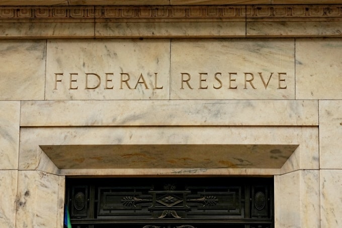 Bên ngoài trụ sở của Fed ở Washington (Mỹ). Ảnh: Reuters